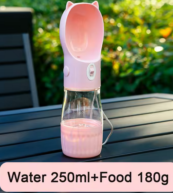 Bouteille d'eau portable pour animaux.